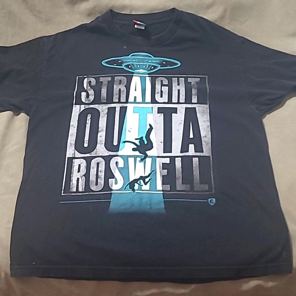 Straight Outta Roswell T-shirt, Womans or Mens XL